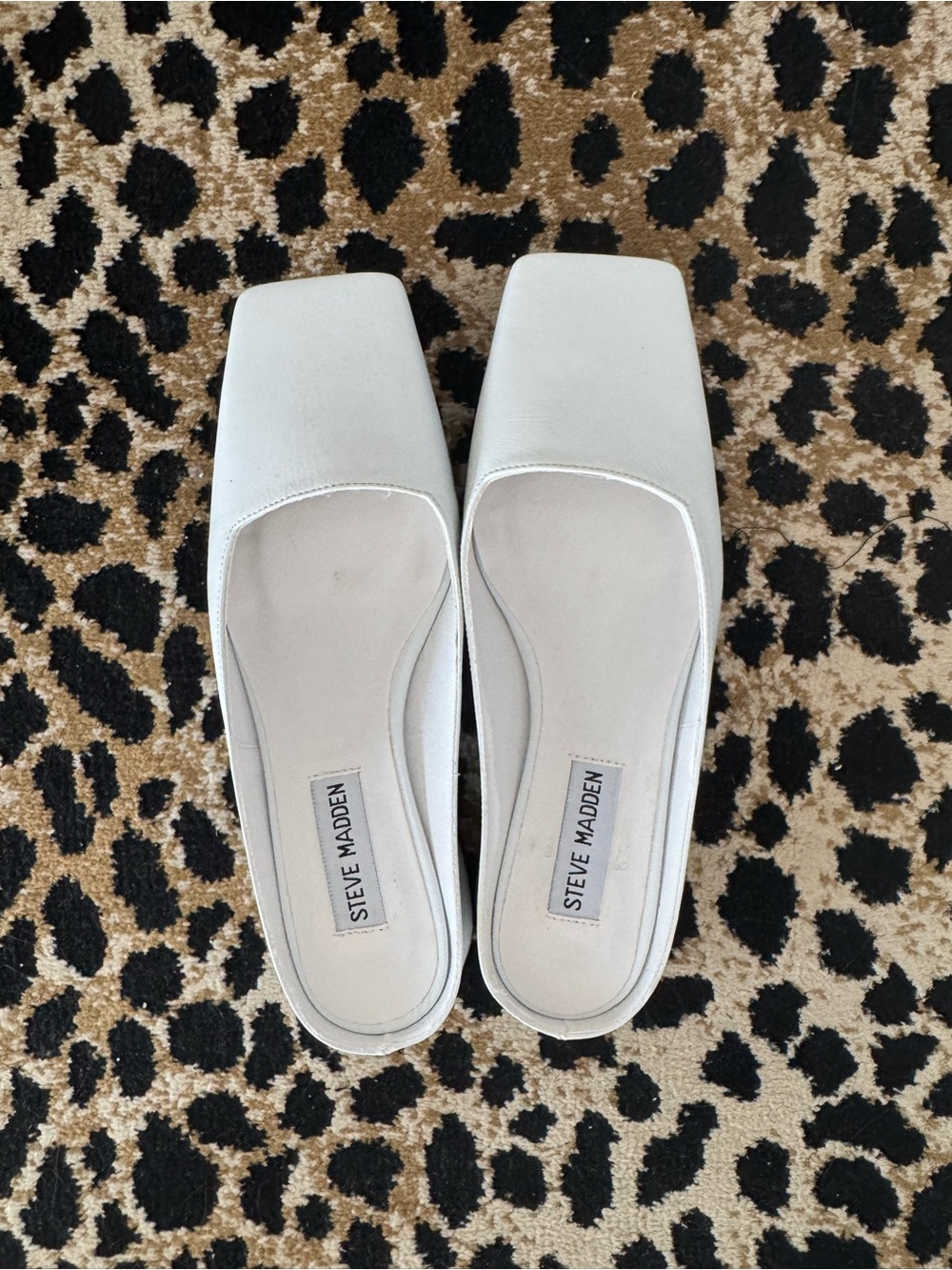 Brand New: Steve Madden white square-toe flat mules